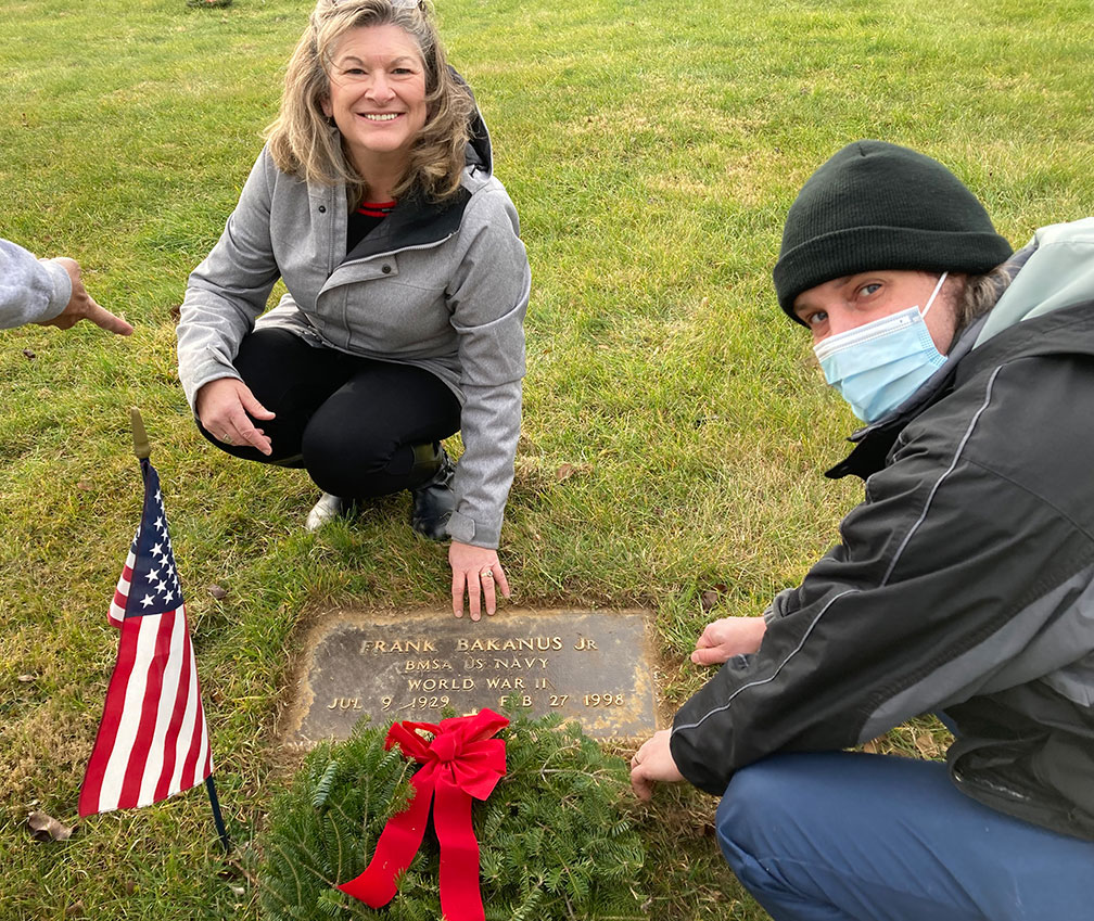 homeland honors america's veterans with wreaths